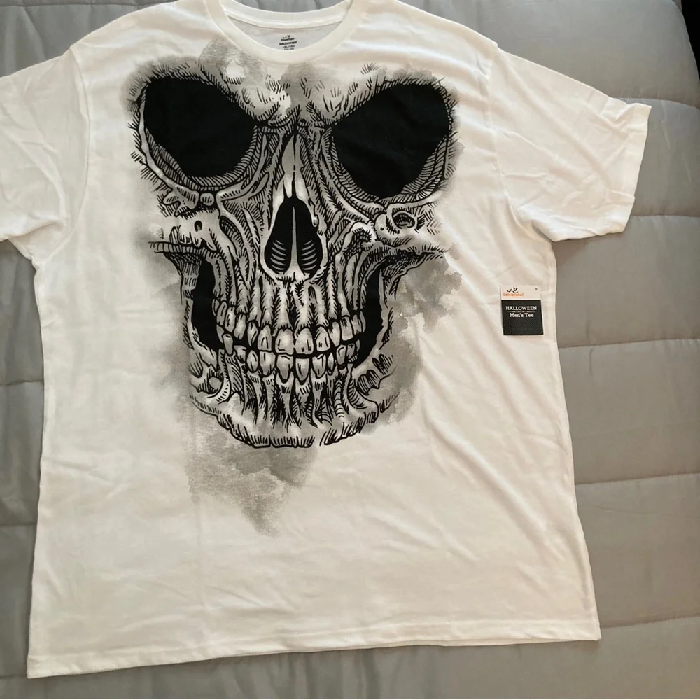 Skull T-shirt Men’s 2X (50-52). White NEW Halloween - Picture 1 of 10